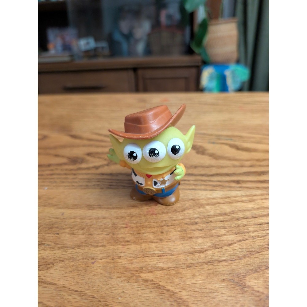 Disney Pixar Toy Story Alien Remix Woody Figure Mattel GMN34 Green Alien Cowboy